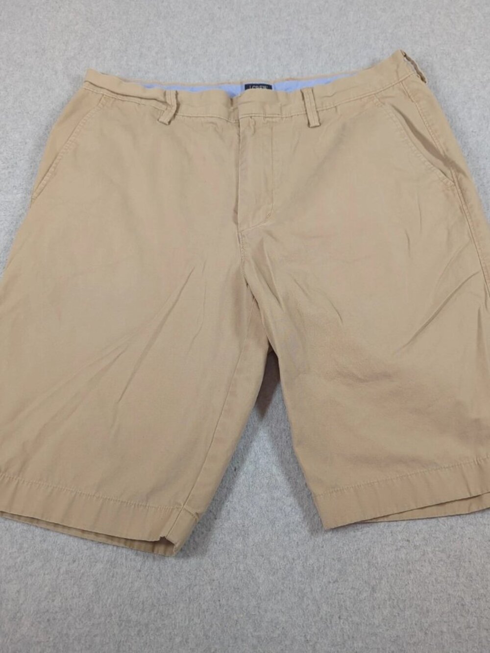 J Crew Shorts Mens 33 (Actual 32) Tan Rivington Flat Front chino Pockets Casual
